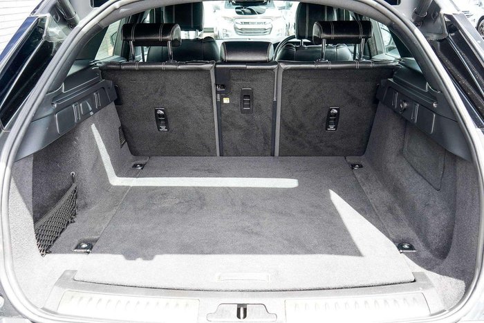 2022 Land Rover Range Rover Velar P250 R-Dynamic S