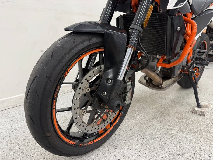 2013 Ktm 690 DUKE White