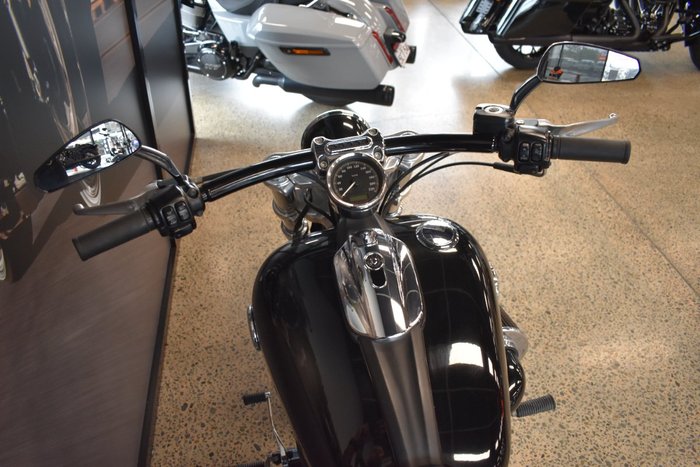 2014 HARLEY-DAVIDSON BREAKOUT