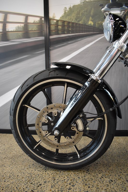 2014 HARLEY-DAVIDSON BREAKOUT