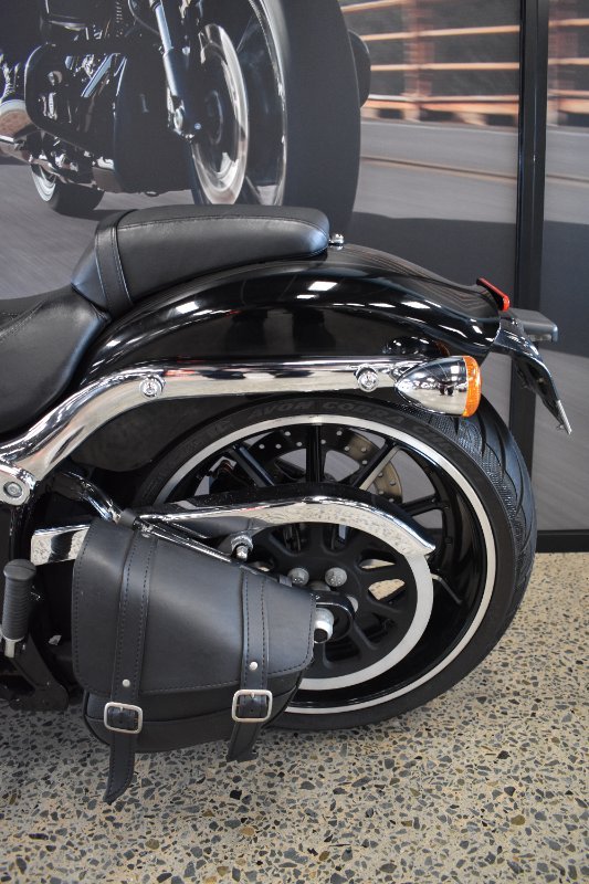 2014 HARLEY-DAVIDSON BREAKOUT