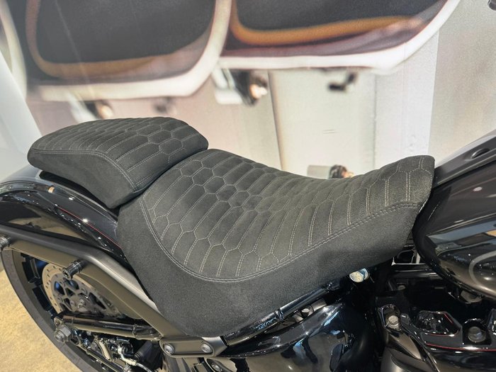 2021 Harley-Davidson Fat Boy 114 (FLFBS) Softail Black