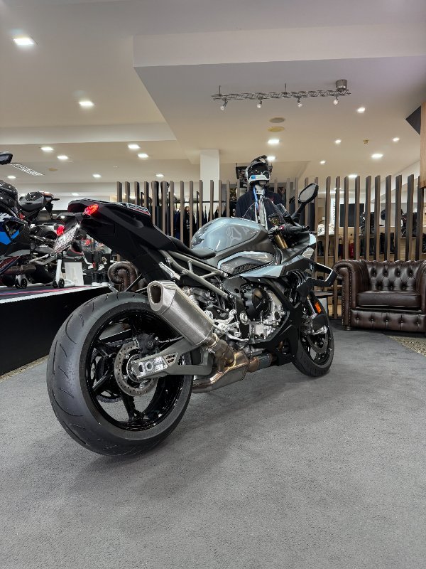 2026 BMW Motorrad S 1000 RR BLUESTONE METALLIC