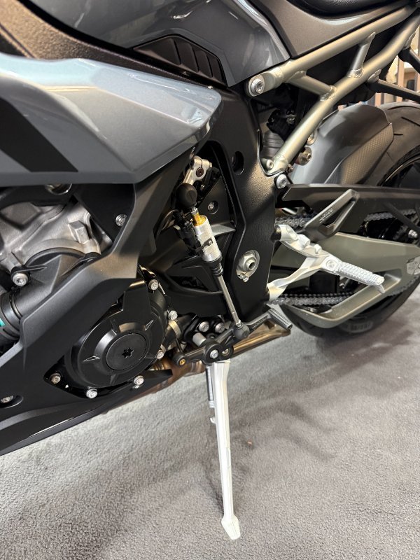 2026 BMW Motorrad S 1000 RR BLUESTONE METALLIC