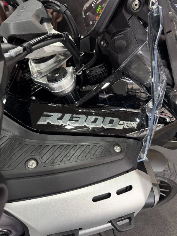 2026 BMW Motorrad R 1300 GS Adventure Triple Black BLACK STORM METALLIC