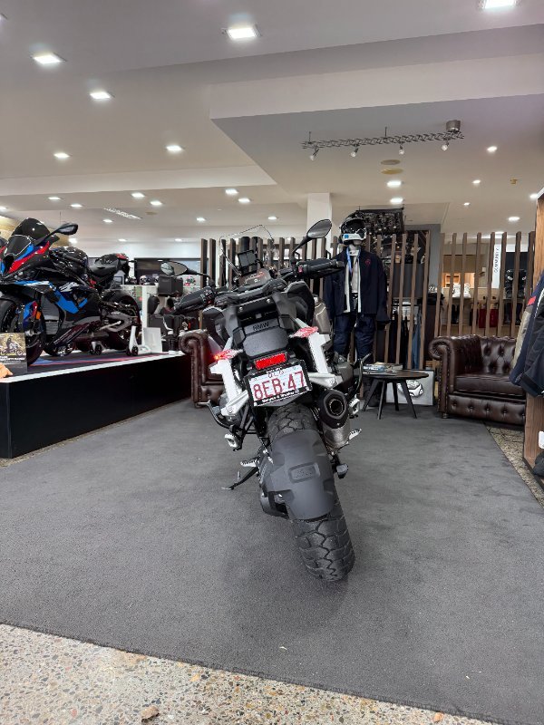 2026 BMW Motorrad R 1300 GS Adventure Triple Black BLACK STORM METALLIC