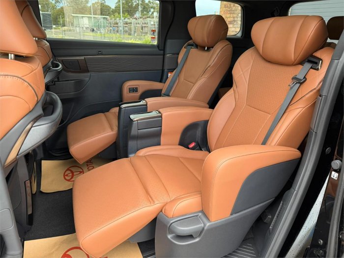 2024 Toyota Vellfire Hybrid Z Premier