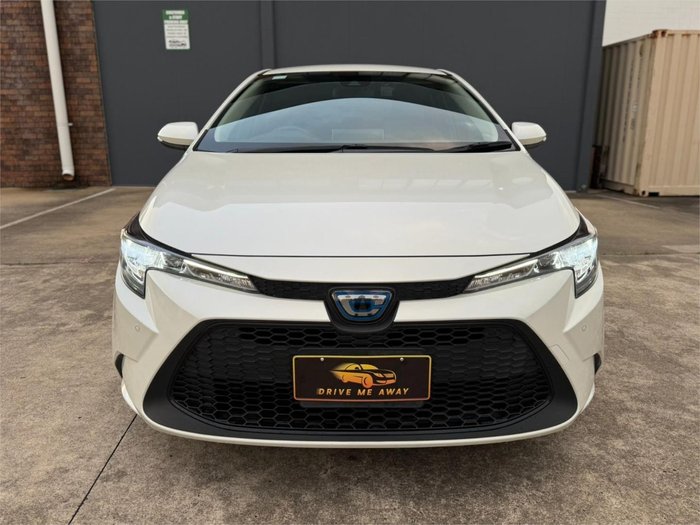 2020 Toyota Corolla Touring Hybrid S