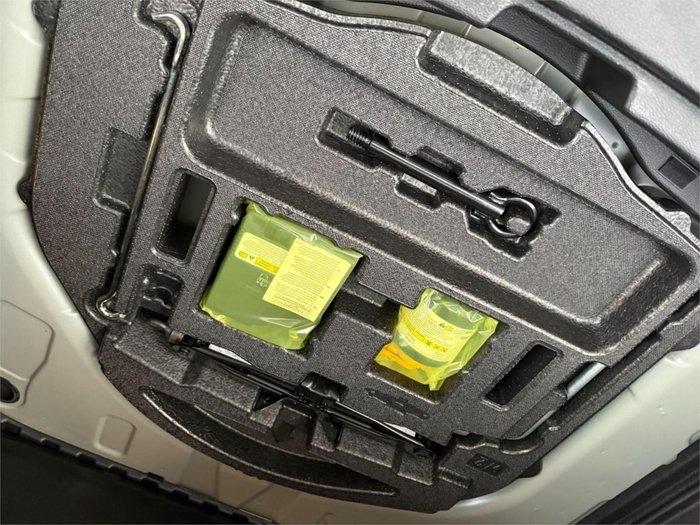 2020 Toyota Corolla Touring Hybrid S