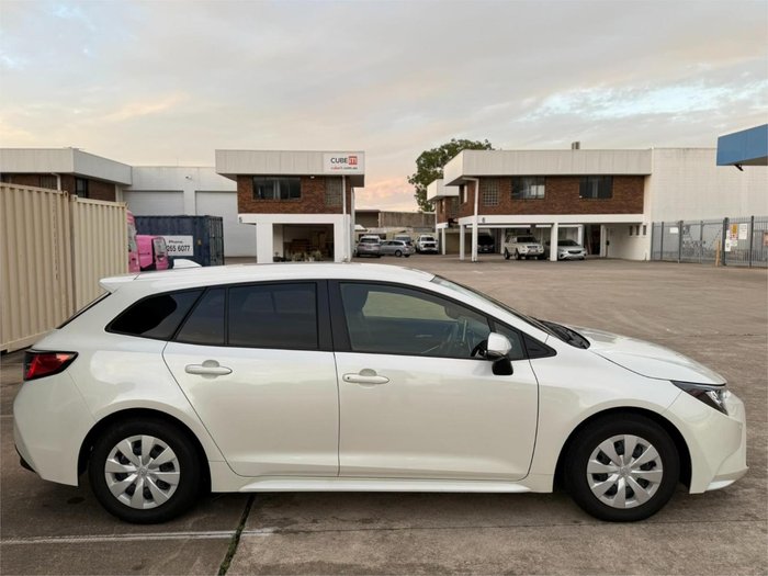 2020 Toyota Corolla Touring Hybrid S