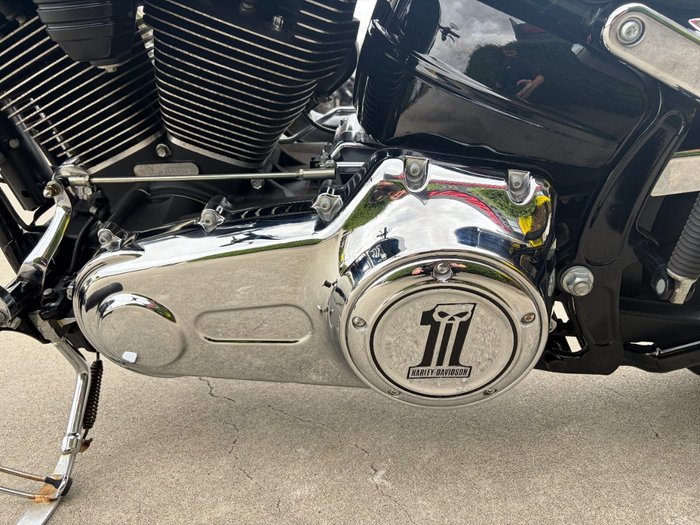 2015 HARLEY-DAVIDSON FXSB SOFTAIL BREAKOUT Black