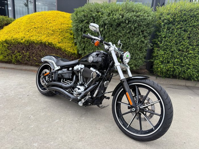 2015 HARLEY-DAVIDSON FXSB SOFTAIL BREAKOUT Black