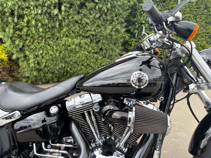 2015 HARLEY-DAVIDSON FXSB SOFTAIL BREAKOUT Black