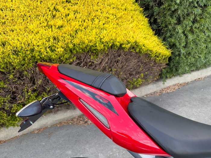 2015 Triumph DAYTONA 675 Red