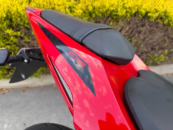 2015 Triumph DAYTONA 675 Red
