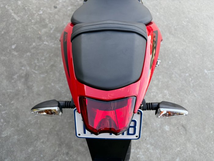 2015 Triumph DAYTONA 675 Red