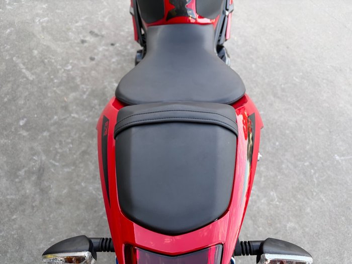 2015 Triumph DAYTONA 675 Red