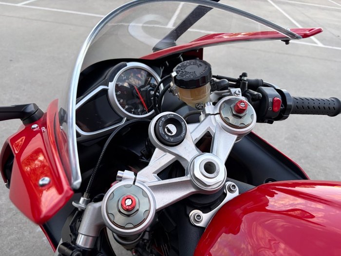 2015 Triumph DAYTONA 675 Red