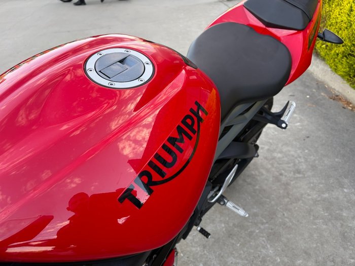2015 Triumph DAYTONA 675 Red