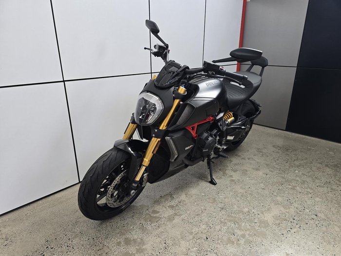 2021 Ducati Diavel 1260 S Diavel Black