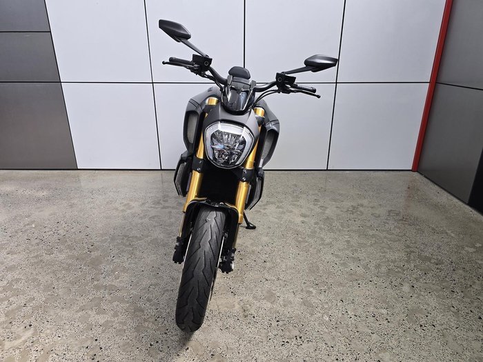 2021 Ducati Diavel 1260 S Diavel Black