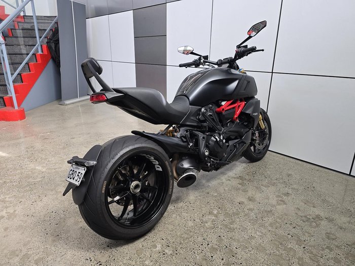 2021 Ducati Diavel 1260 S Diavel Black