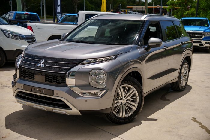 2022 Mitsubishi Outlander LS