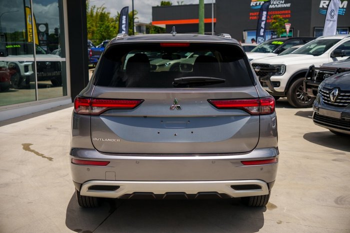 2022 Mitsubishi Outlander LS