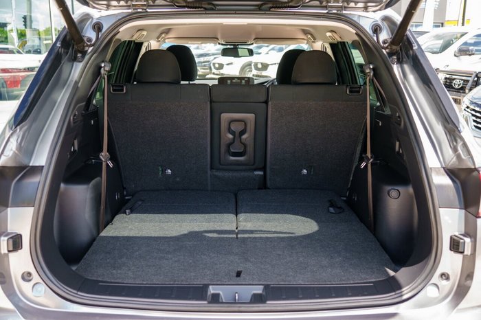 2022 Mitsubishi Outlander LS