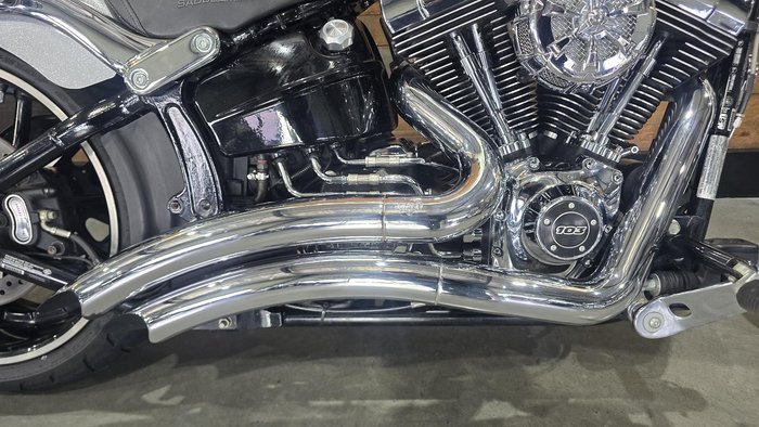2015 Harley-Davidson Breakout 103 (FXSB) Softail Silver