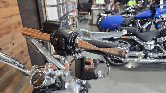 2015 Harley-Davidson Breakout 103 (FXSB) Softail Silver