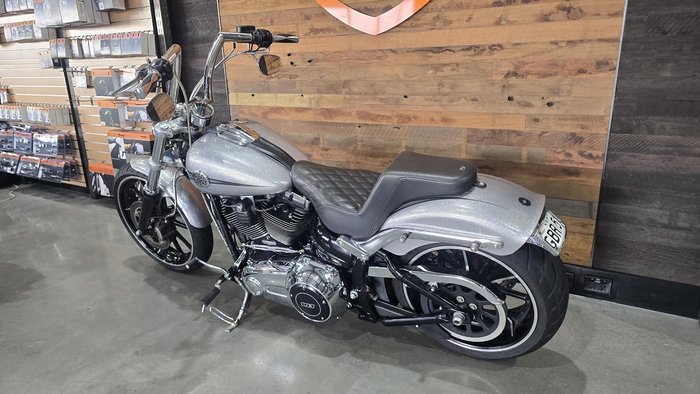 2015 Harley-Davidson Breakout 103 (FXSB) Softail Silver