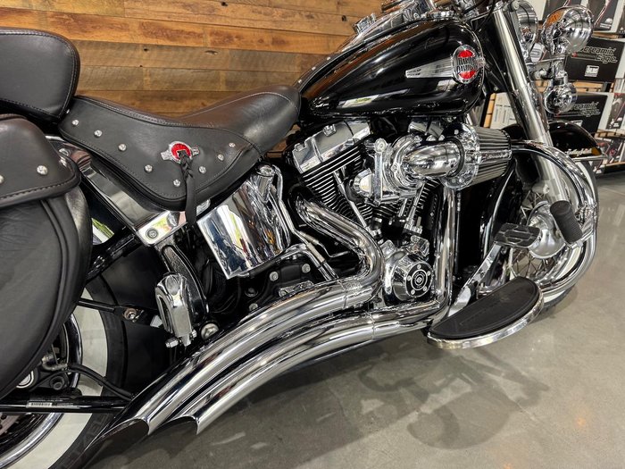 2017 Harley-Davidson Heritage Softail Classic 1690 (FLSTC) Softail Black