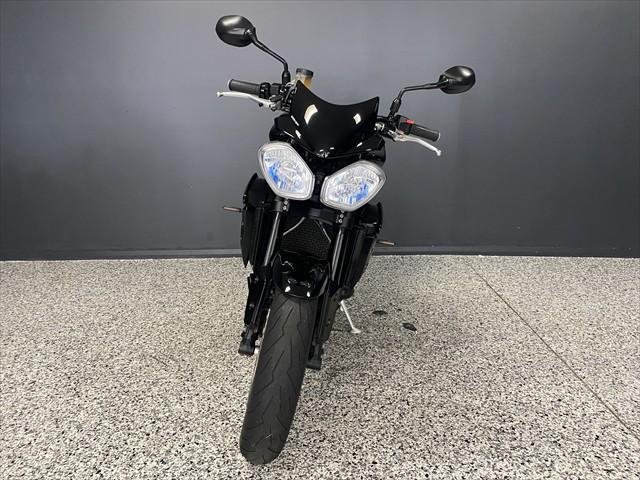 2016 Triumph Speed Triple R SE 94