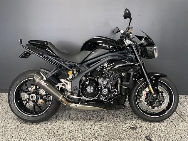 2016 Triumph Speed Triple R SE 94