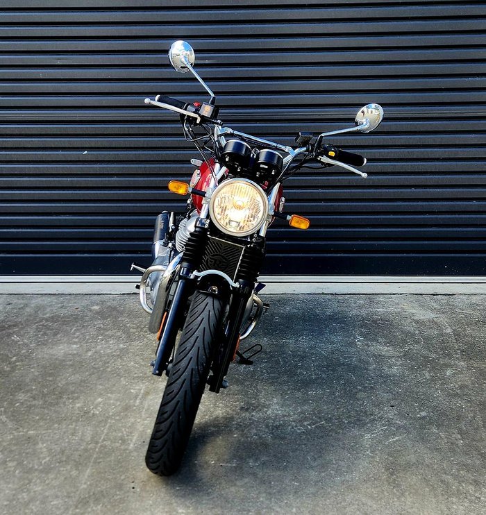 2022 Royal Enfield Interceptor 650 Classic 650 Twin Red