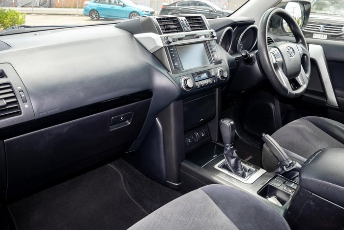 2017 Toyota Landcruiser Prado GX