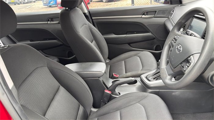 2017 HYUNDAI ELANTRA ACTIVE 2.0 MPI AD Red