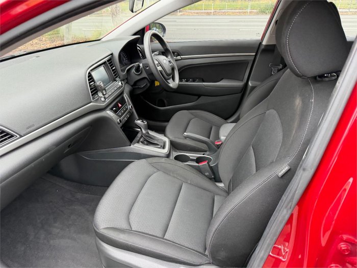 2017 HYUNDAI ELANTRA ACTIVE 2.0 MPI AD Red