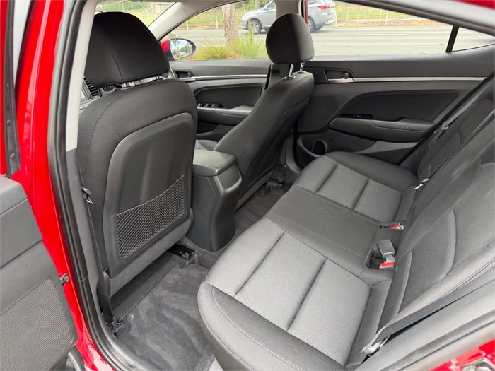 2017 HYUNDAI ELANTRA ACTIVE 2.0 MPI AD Red