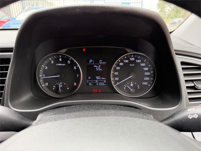 2017 HYUNDAI ELANTRA ACTIVE 2.0 MPI AD Red