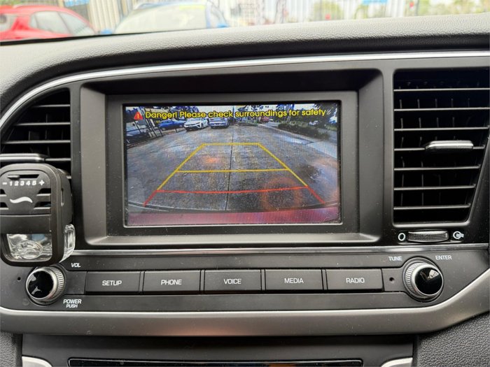 2017 HYUNDAI ELANTRA ACTIVE 2.0 MPI AD Red