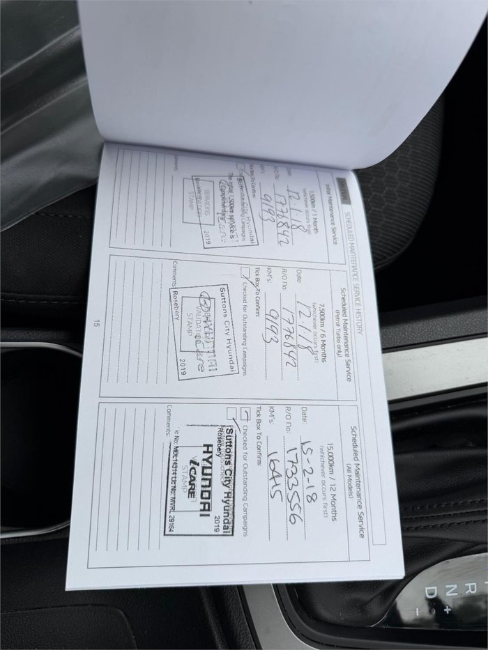 2017 HYUNDAI ELANTRA ACTIVE 2.0 MPI AD Red