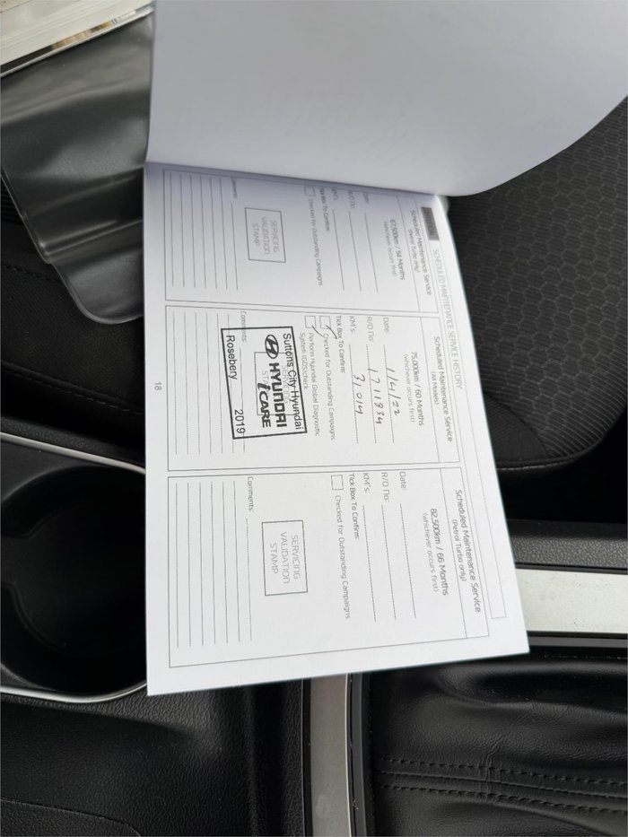 2017 HYUNDAI ELANTRA ACTIVE 2.0 MPI AD Red