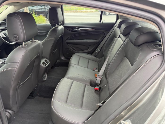 2018 HOLDEN COMMODORE RS-V