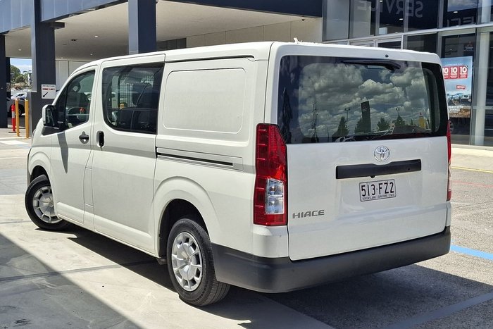 2022 Toyota Hiace