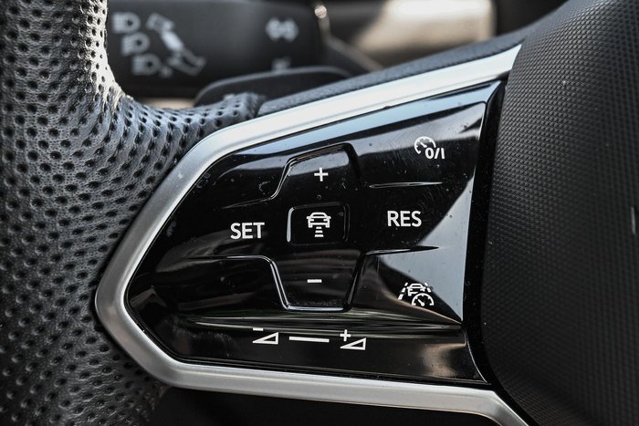 2022 Volkswagen T-Roc 140TSI R-Line