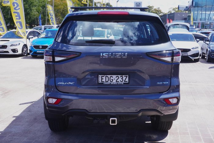 2022 Isuzu MU-X LS-M