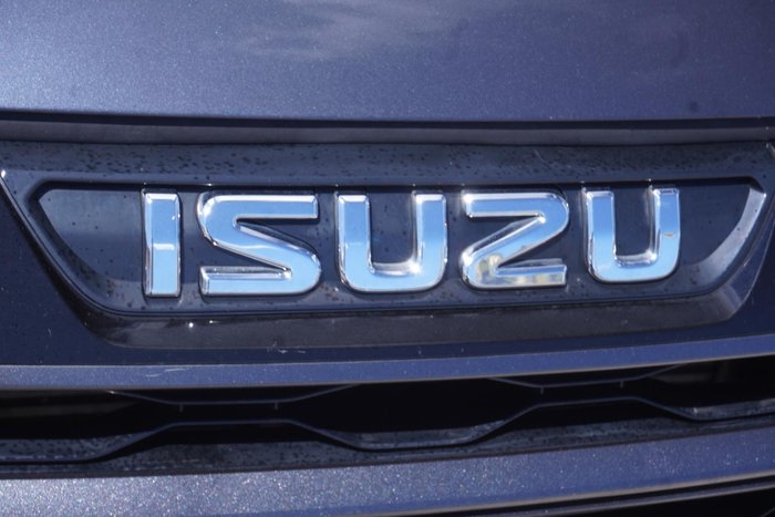 2022 Isuzu MU-X LS-M