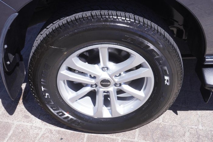 2022 Isuzu MU-X LS-M